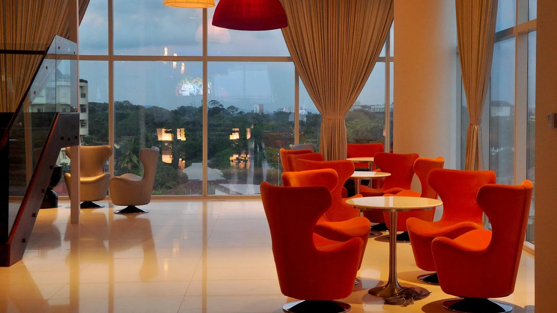 **** Hotel Cinnamon Red Colombo Sri Lanka