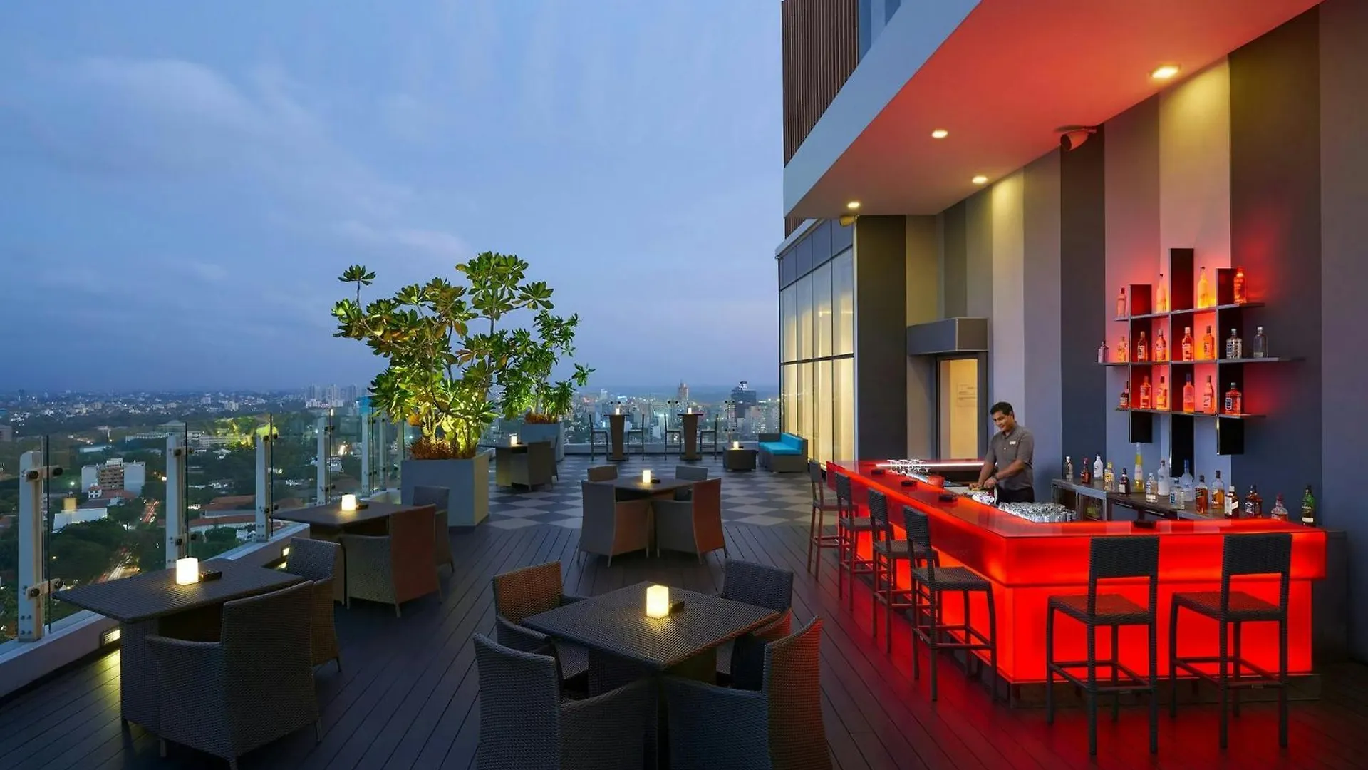Cinnamon Red Colombo Hotel